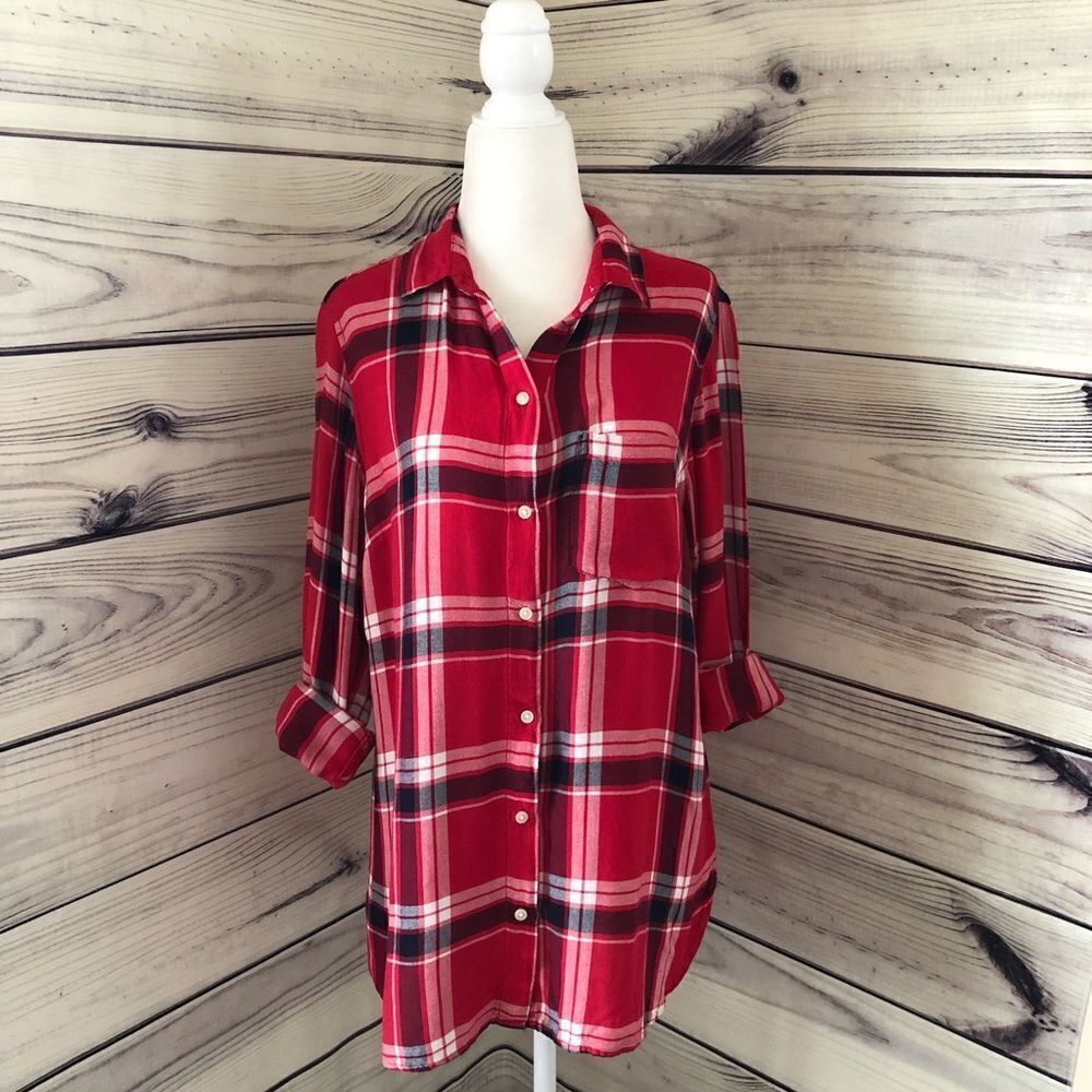 Old Navy Red & Black Plaid Classic Button Down Shirt Size Medium